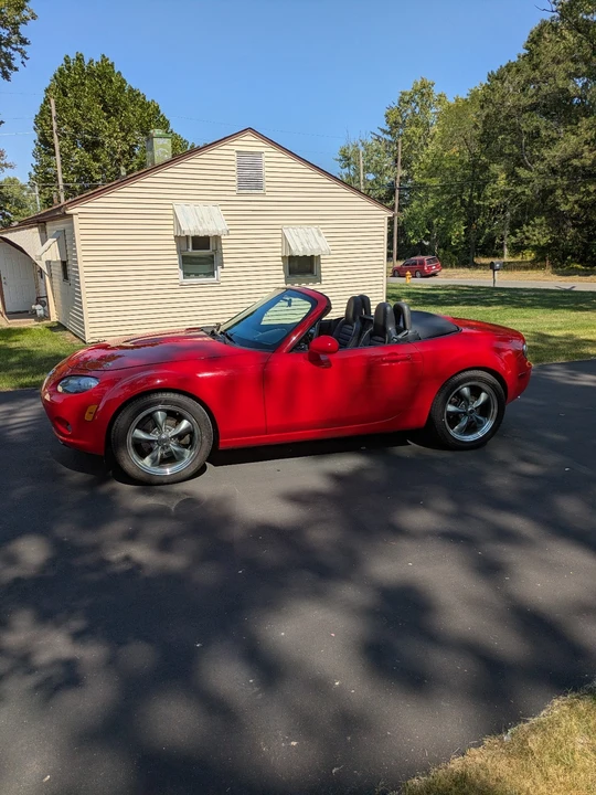 2006 Mazda NC MX-5 Miata - Image 5 of 9