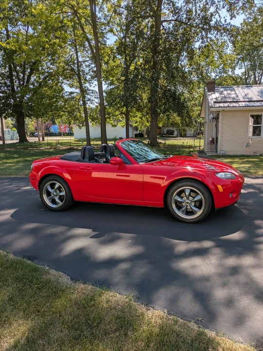 2006 Mazda NC MX-5 Miata - Image 2 of 9