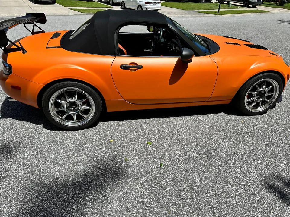 2006 Mazda NC MX-5 Miata - Image 29 of 31