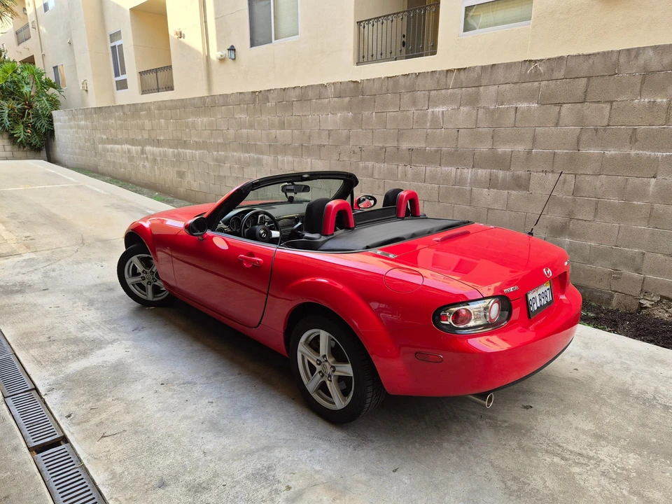 2006 Mazda NC MX-5 Miata - Image 21 of 31