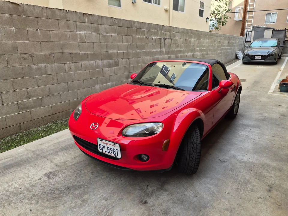 2006 Mazda NC MX-5 Miata - Image 8 of 31