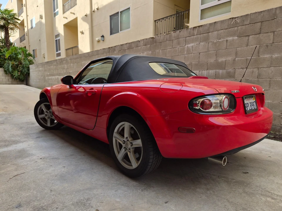 2006 Mazda NC MX-5 Miata - Image 16 of 31