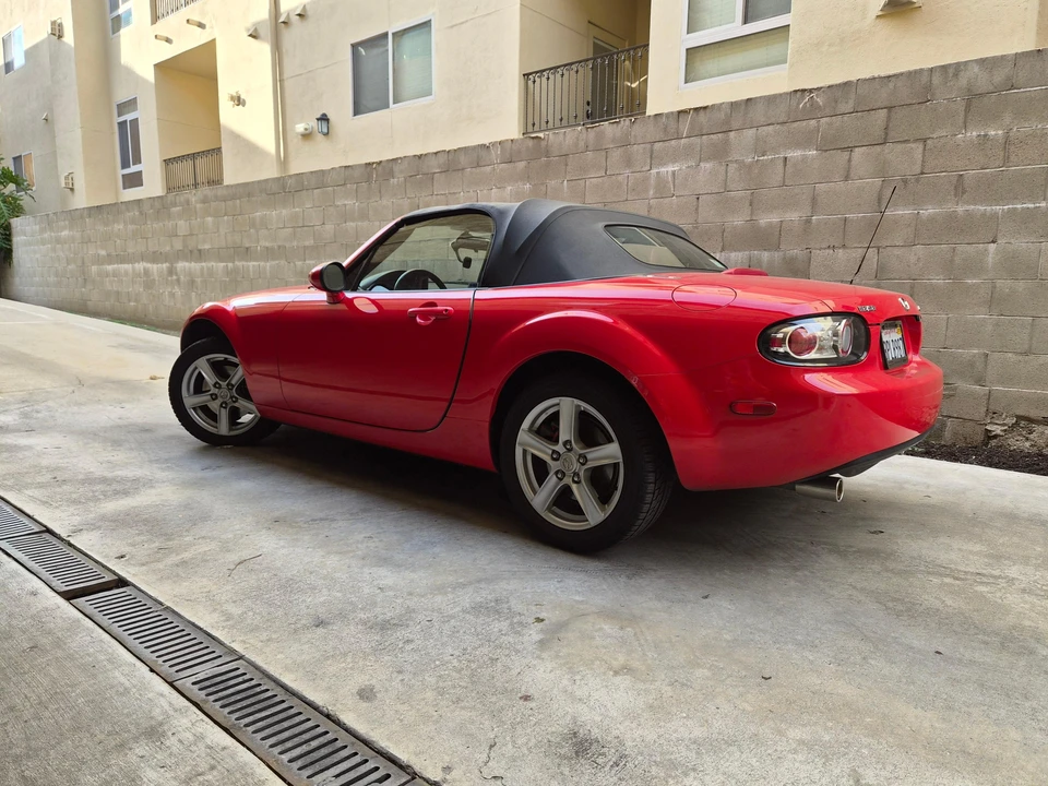 2006 Mazda NC MX-5 Miata - Image 15 of 31