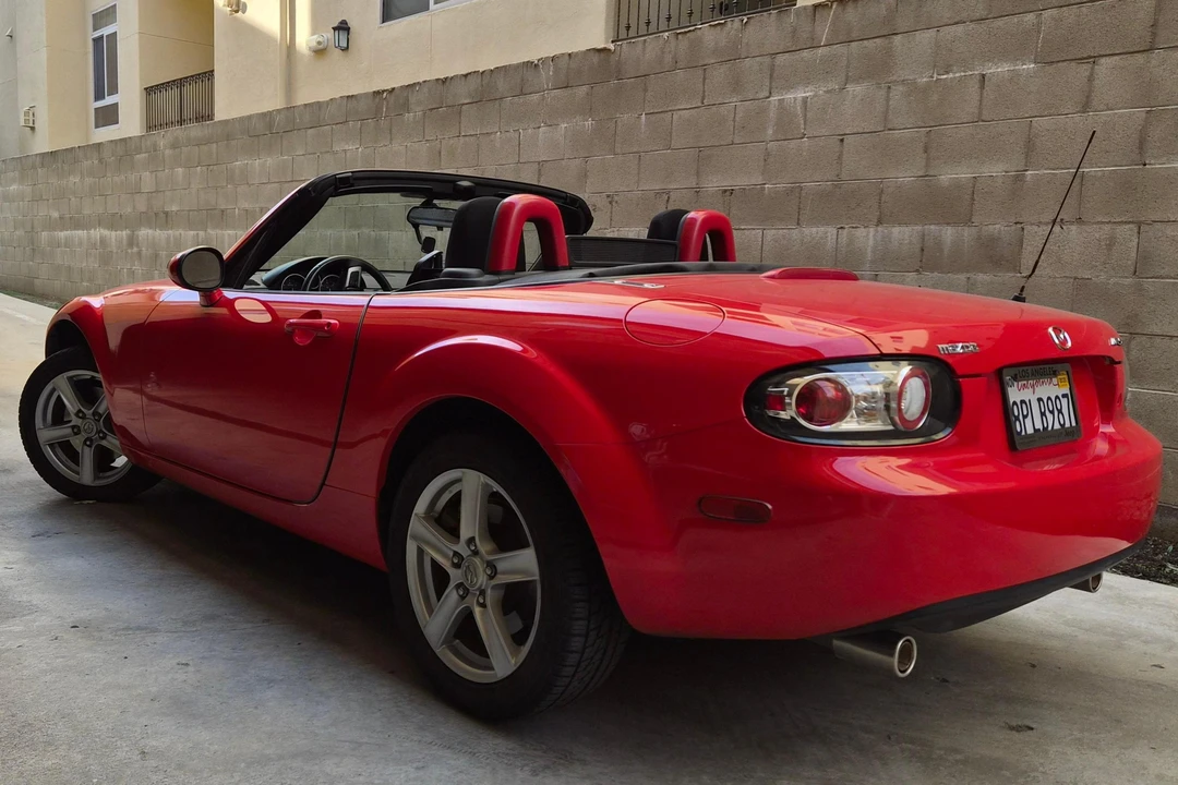2006 Mazda NC MX-5 Miata - Image 4 of 31