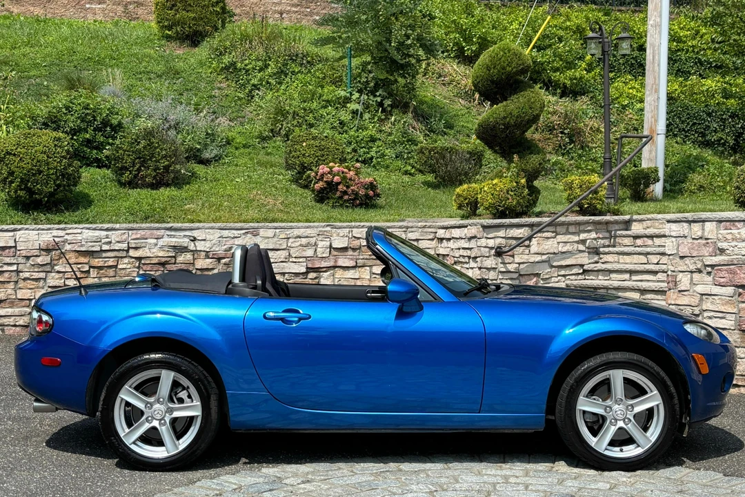 2006 Mazda NC MX-5 Miata - Image 3 of 31
