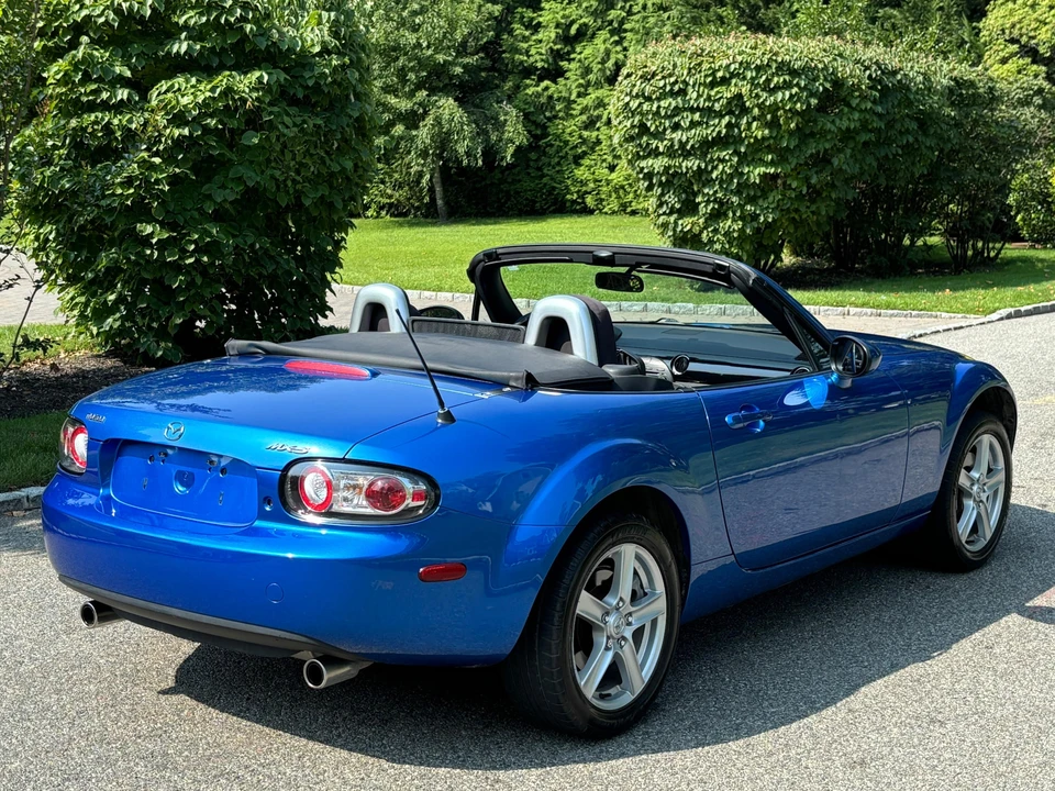 2006 Mazda NC MX-5 Miata - Image 12 of 31