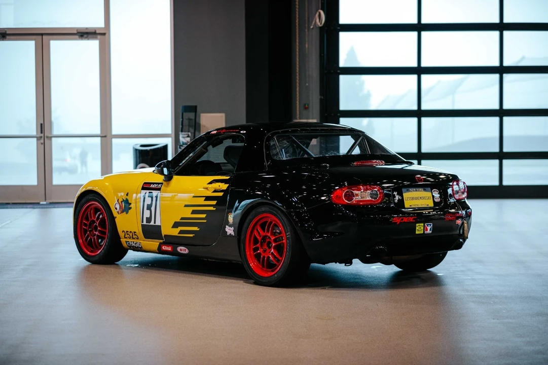 2006 Mazda NC MX-5 Miata - Image 4 of 17