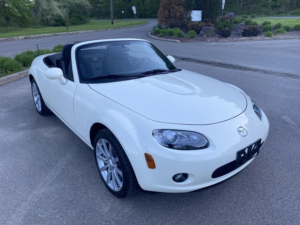 2006 Mazda NC MX-5 Miata - Image 16 of 31