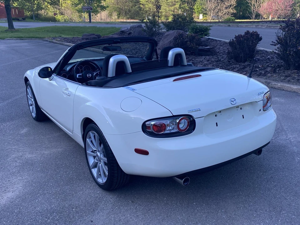 2006 Mazda NC MX-5 Miata - Image 11 of 31