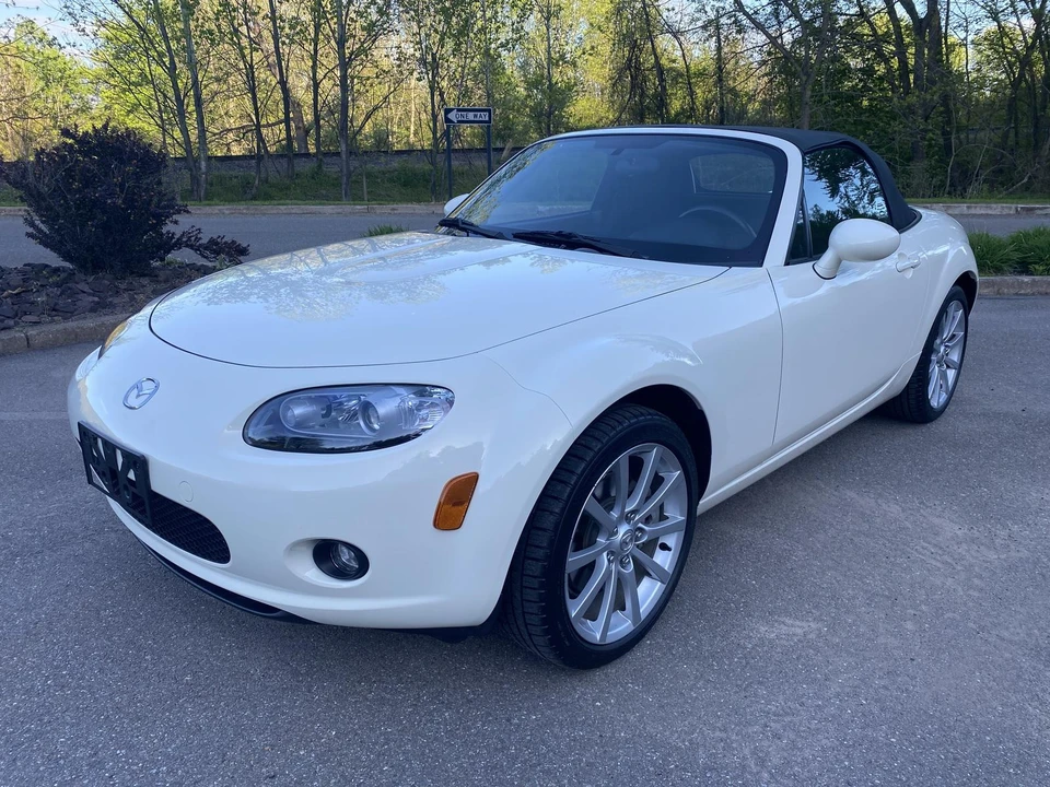 2006 Mazda NC MX-5 Miata - Image 20 of 31