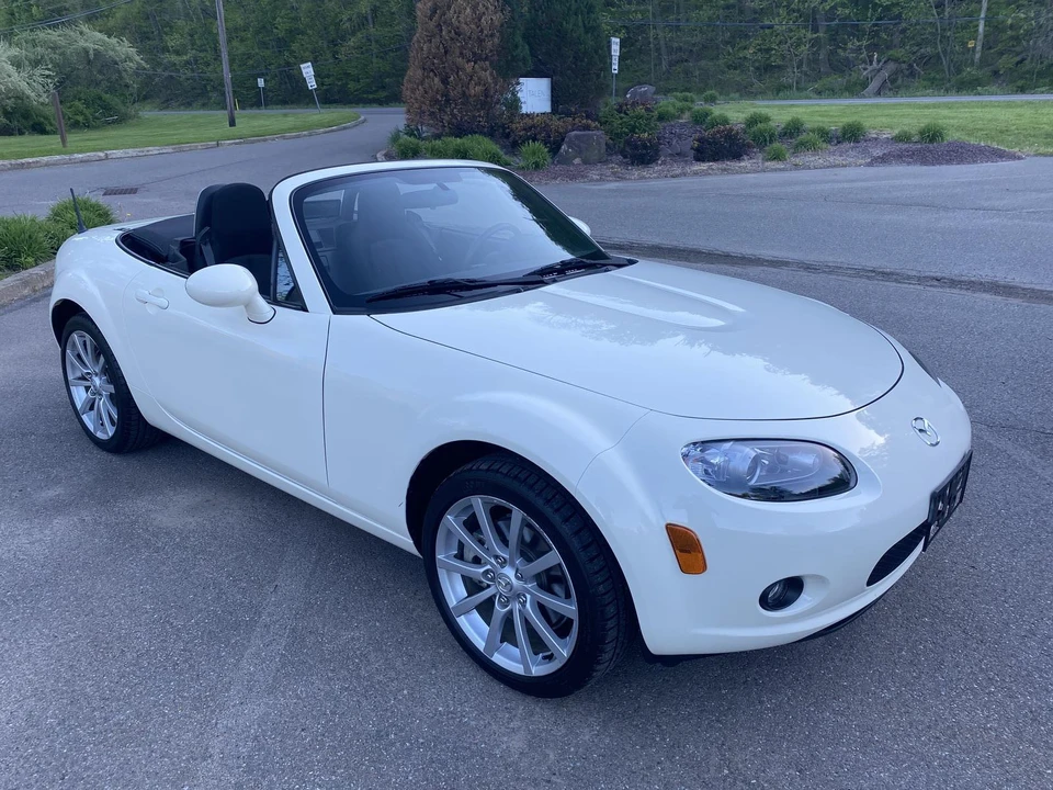 2006 Mazda NC MX-5 Miata - Image 14 of 31