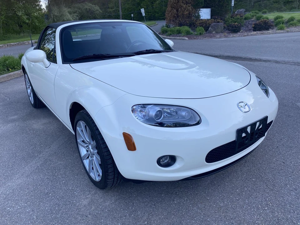 2006 Mazda NC MX-5 Miata - Image 17 of 31