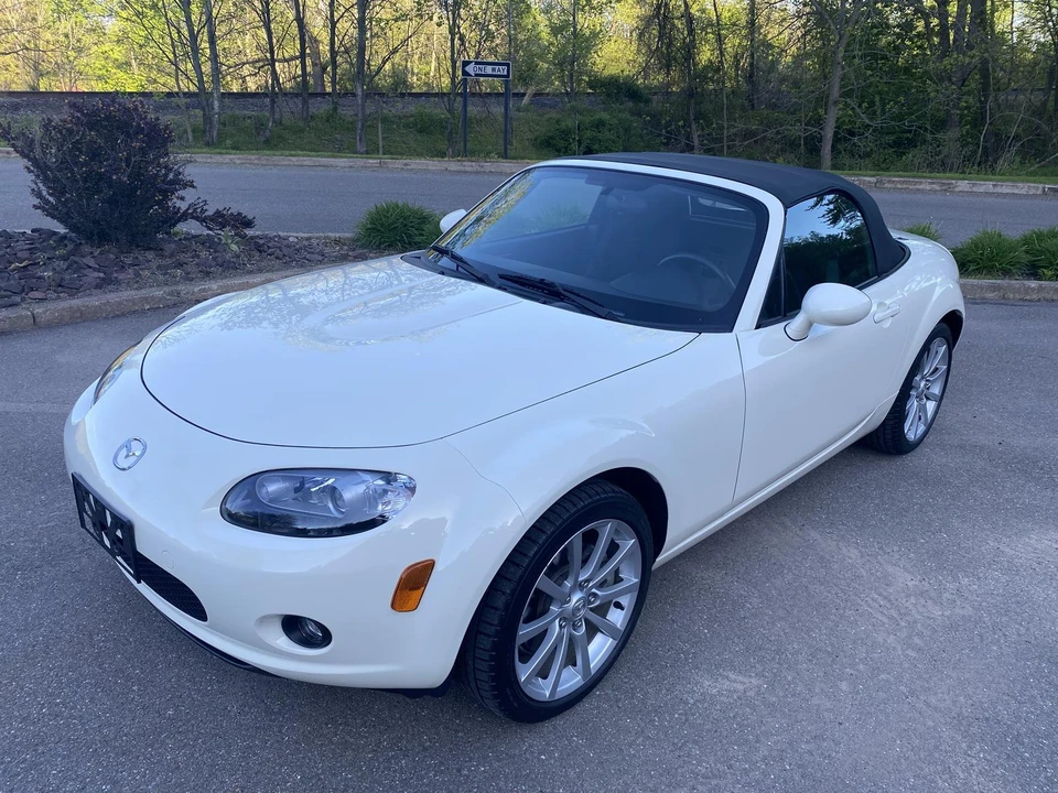 2006 Mazda NC MX-5 Miata - Image 21 of 31