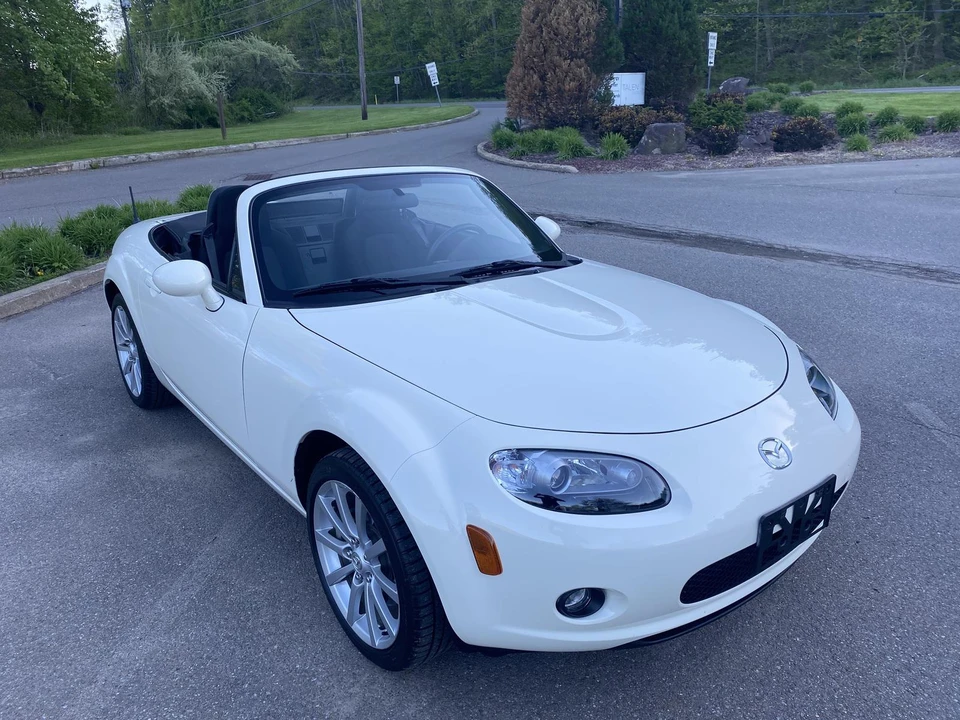 2006 Mazda NC MX-5 Miata - Image 15 of 31