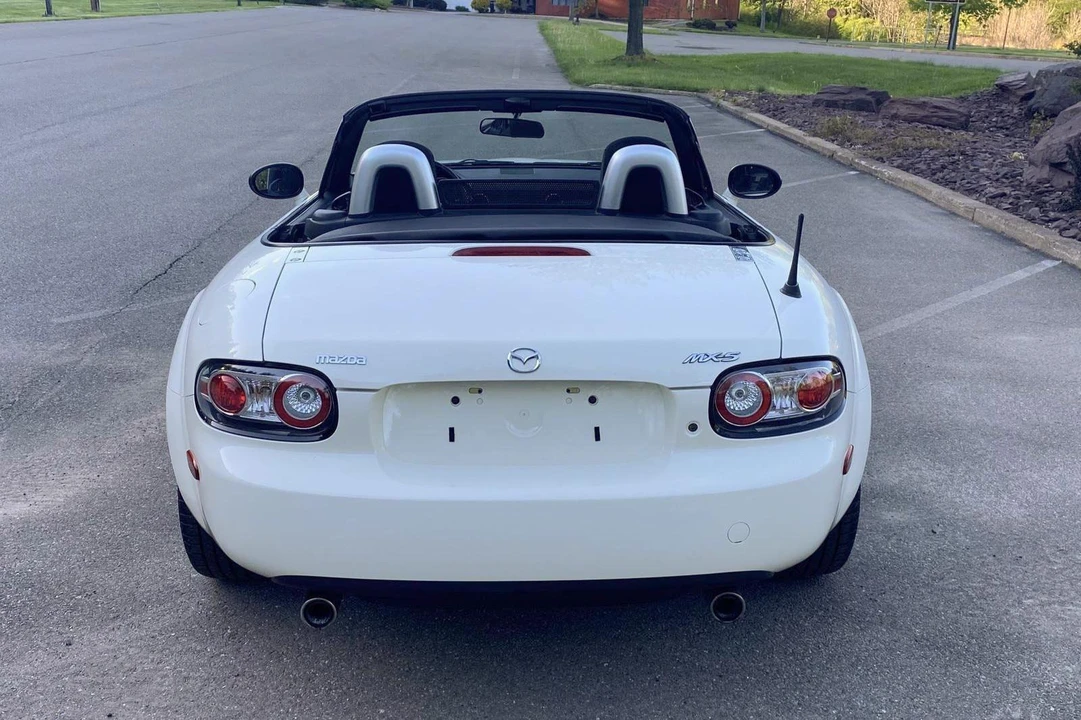 2006 Mazda NC MX-5 Miata - Image 5 of 31