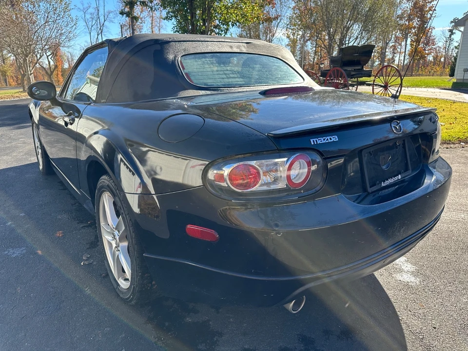 2006 Mazda NC MX-5 Miata - Image 5 of 10
