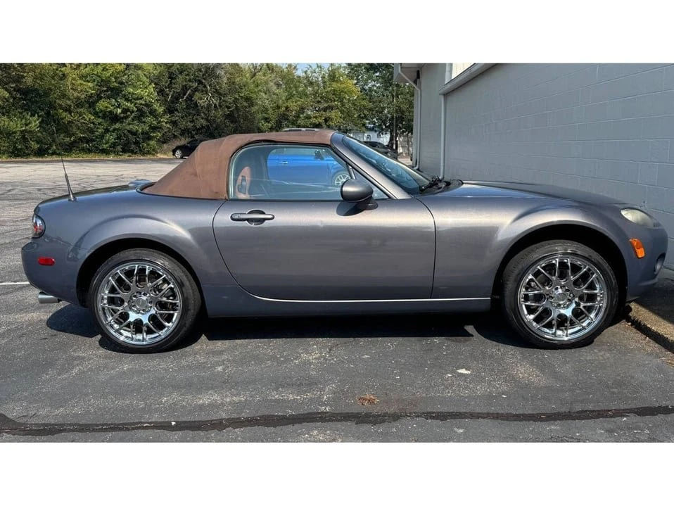 2006 Mazda NC MX-5 Miata - Image 9 of 16