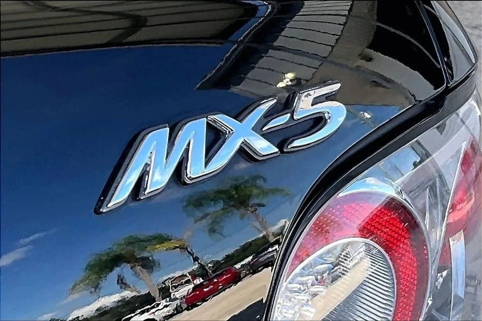2006 Mazda NC MX-5 Miata - Image 19 of 20