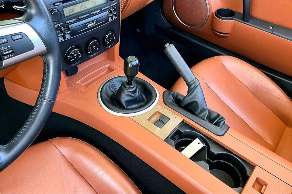 2006 Mazda NC MX-5 Miata - Image 14 of 20