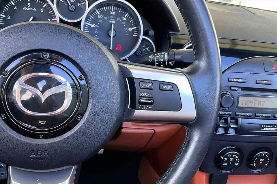 2006 Mazda NC MX-5 Miata - Image 11 of 20