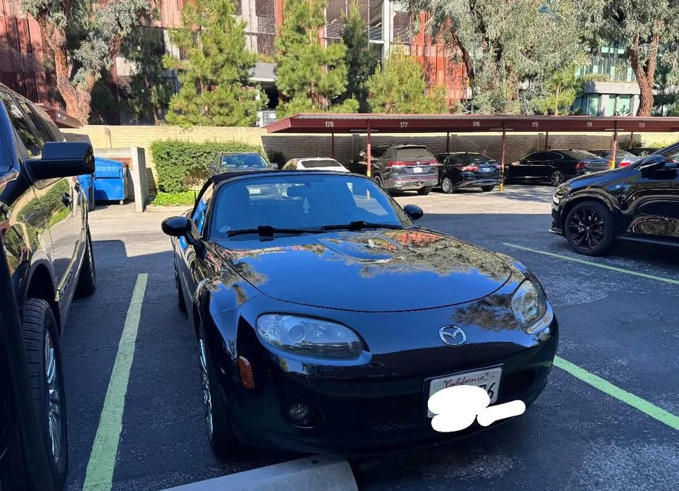 2006 Mazda NC MX-5 Miata - Image 2 of 8