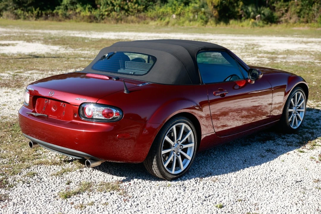 2006 Mazda NC MX-5 Miata - Image 11 of 12