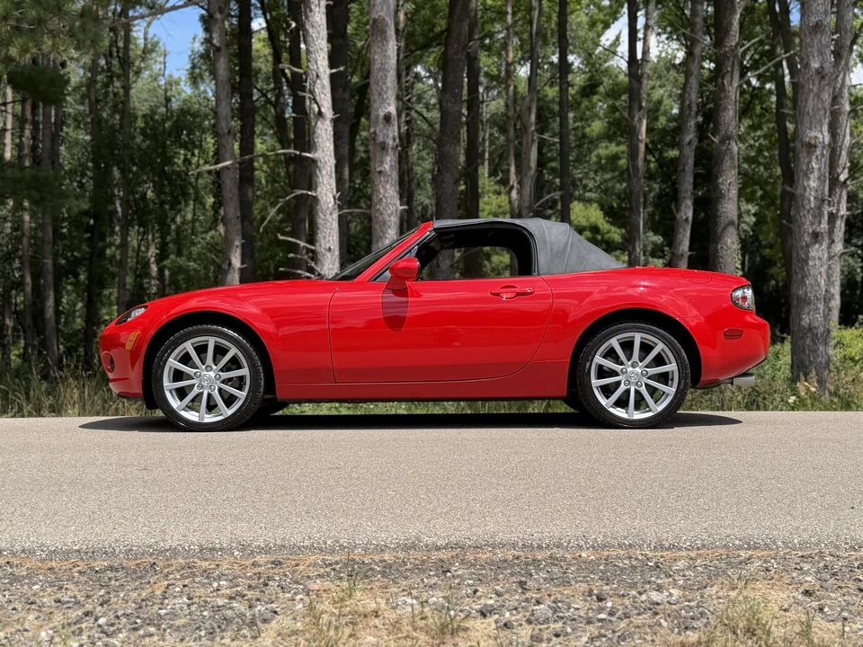 2006 Mazda NC MX-5 Miata - Image 6 of 31