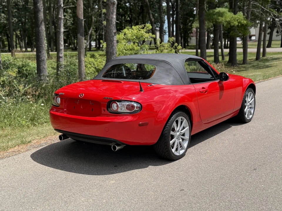 2006 Mazda NC MX-5 Miata - Image 17 of 31