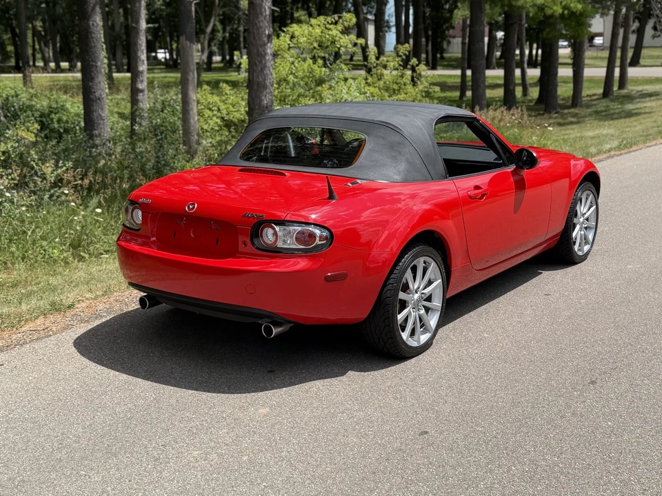 2006 Mazda NC MX-5 Miata - Image 16 of 31