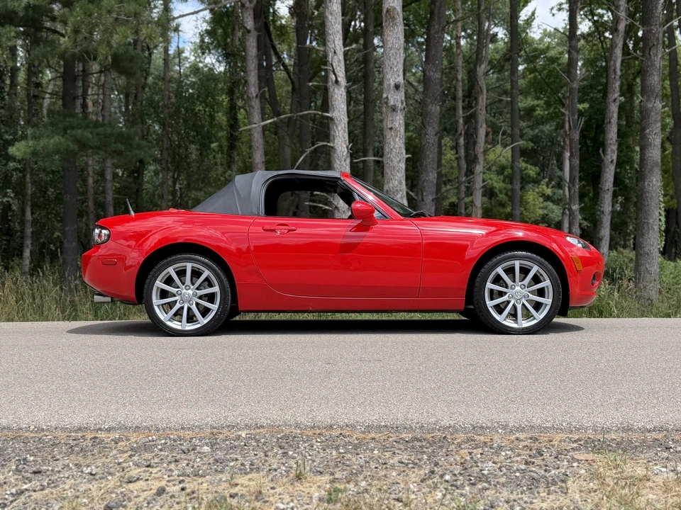 2006 Mazda NC MX-5 Miata - Image 22 of 31