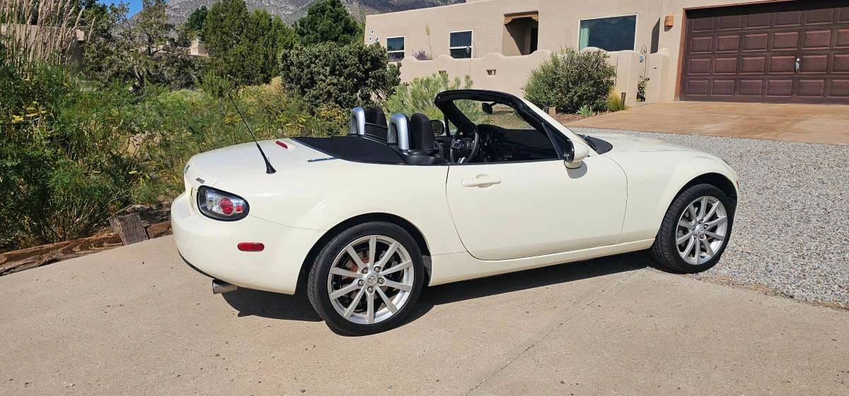 2006 Mazda NC MX-5 Miata - Image 2 of 20