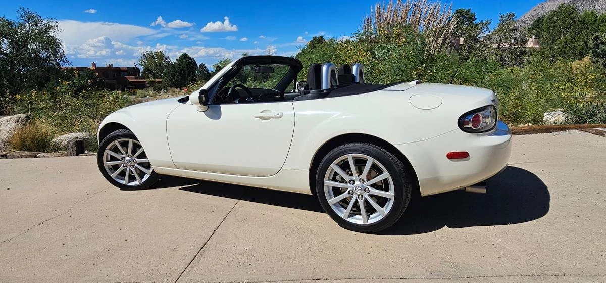 2006 Mazda NC MX-5 Miata - Image 6 of 20