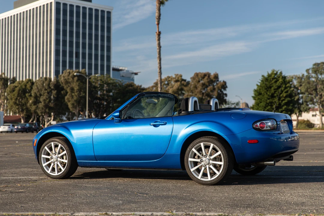 2006 Mazda NC MX-5 Miata - Image 13 of 31