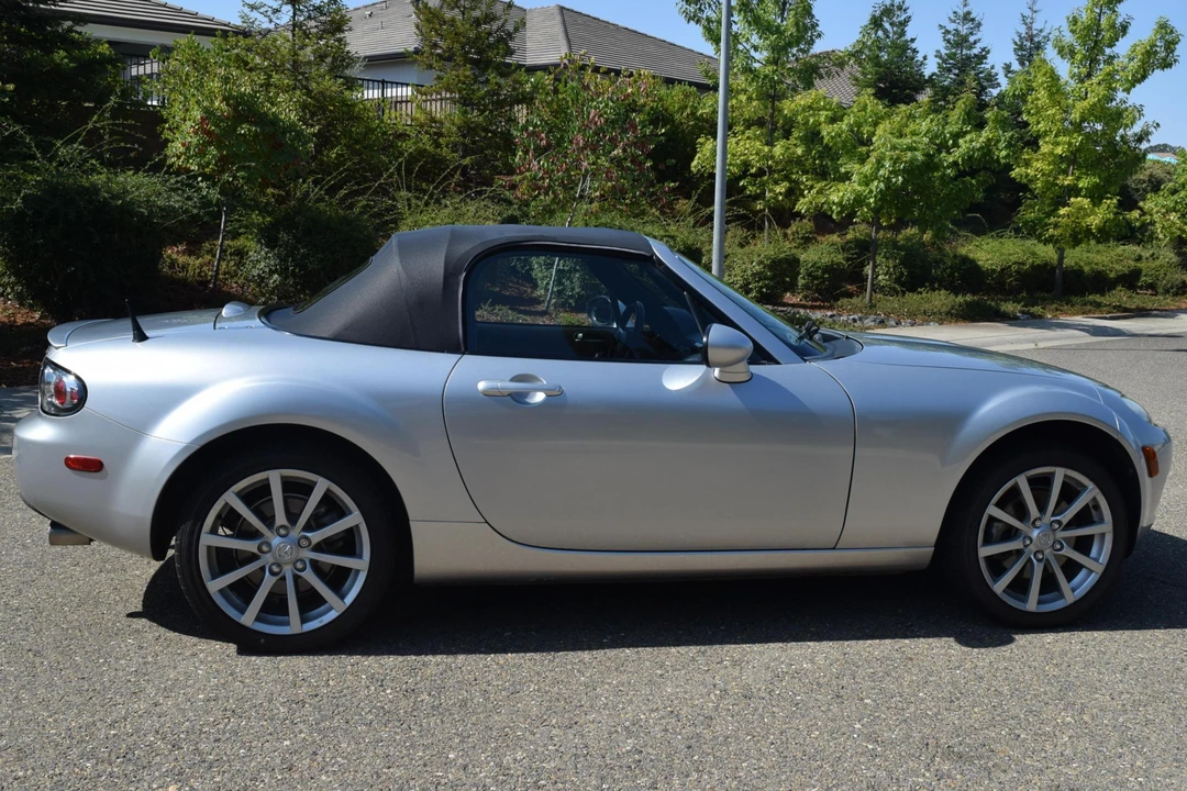 2006 Mazda NC MX-5 Miata - Image 3 of 31