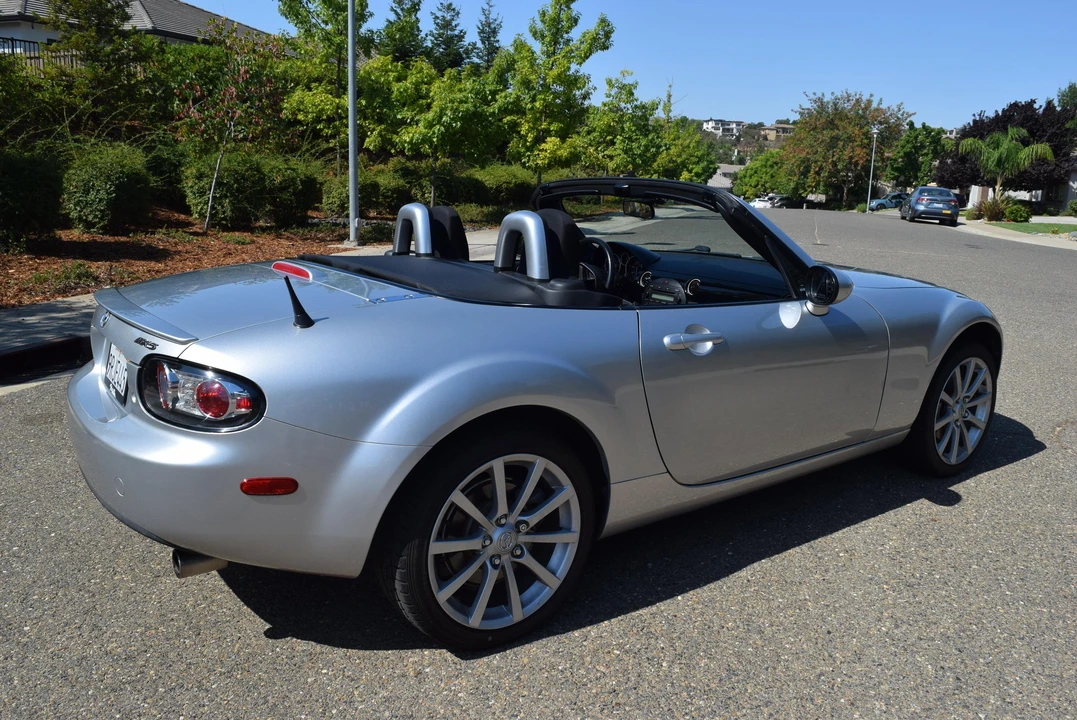 2006 Mazda NC MX-5 Miata - Image 23 of 31