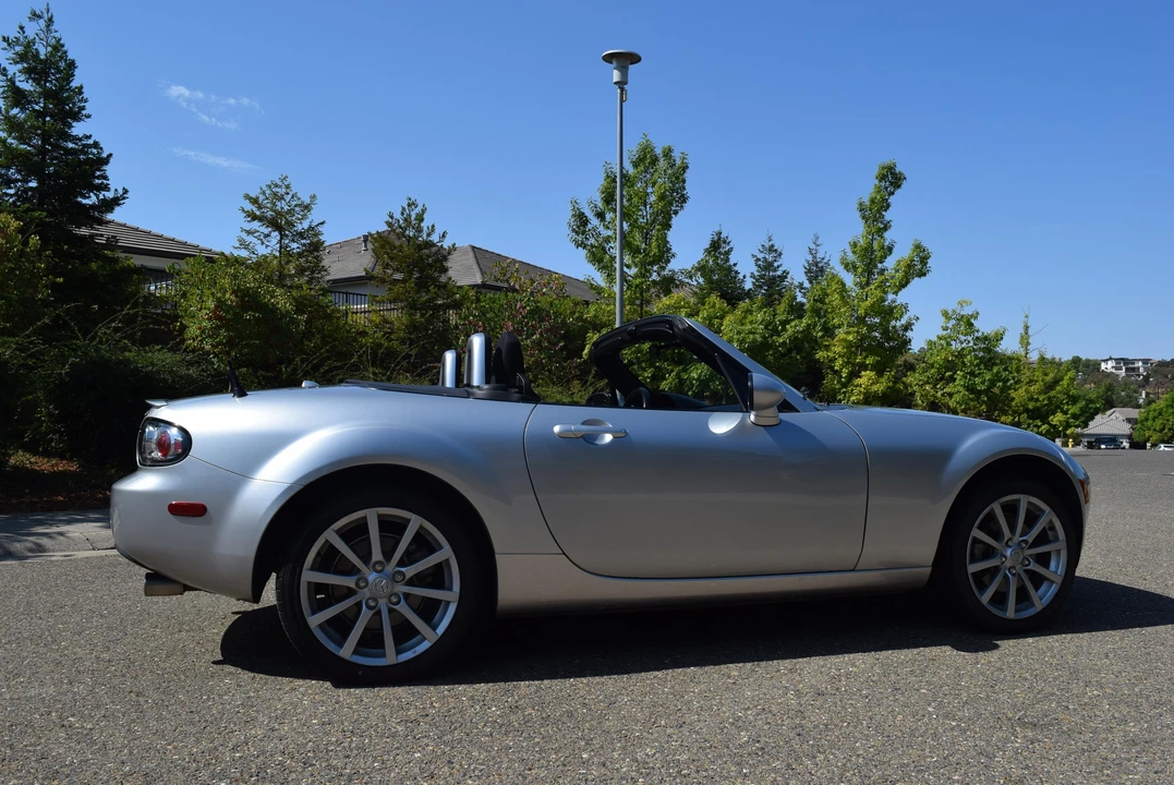 2006 Mazda NC MX-5 Miata - Image 26 of 31