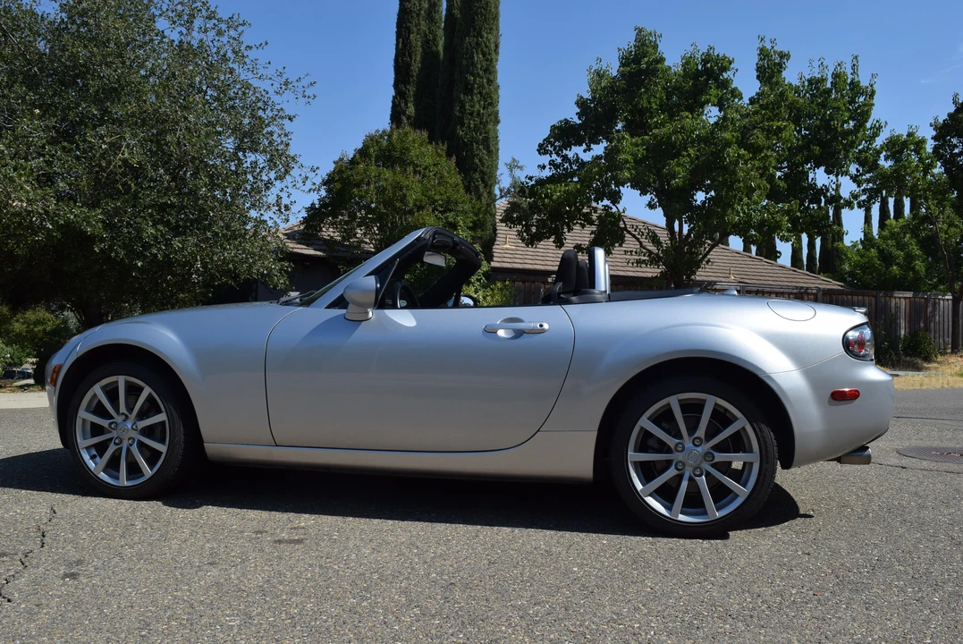 2006 Mazda NC MX-5 Miata - Image 12 of 31