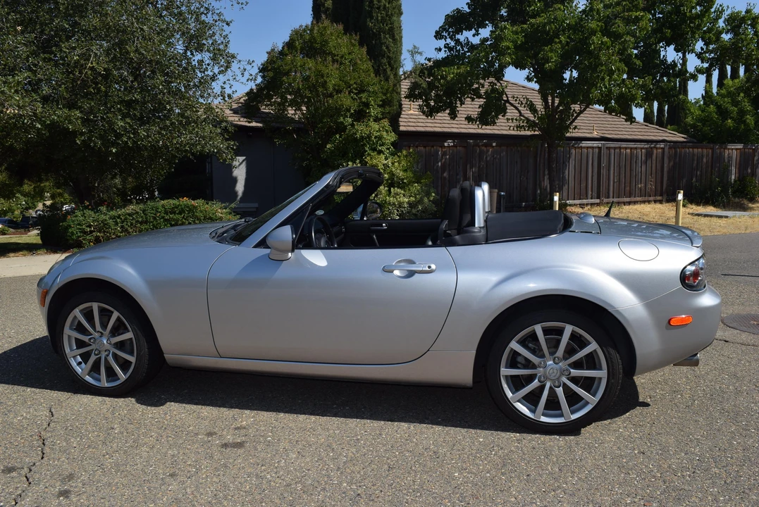 2006 Mazda NC MX-5 Miata - Image 11 of 31
