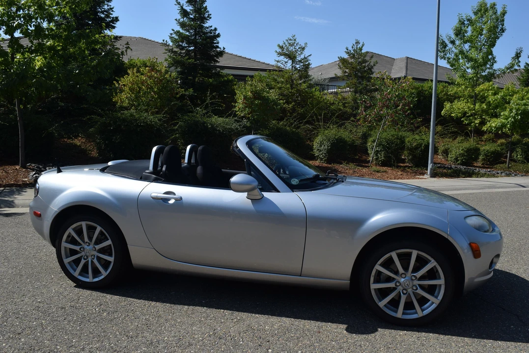 2006 Mazda NC MX-5 Miata - Image 27 of 31
