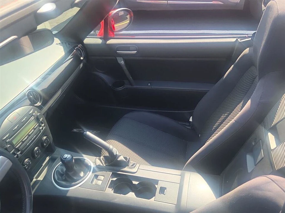 2006 Mazda NC MX-5 Miata - Image 12 of 20