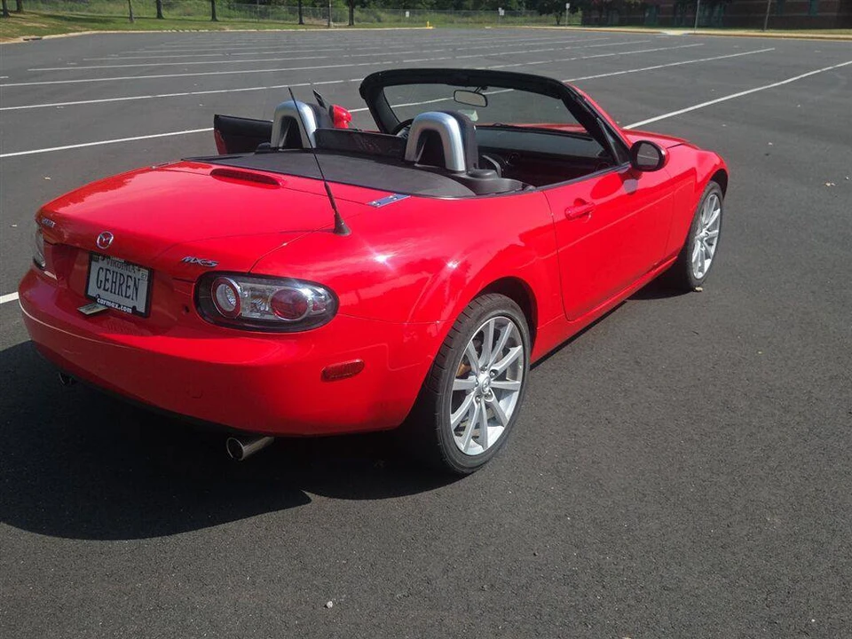 2006 Mazda NC MX-5 Miata - Image 18 of 20
