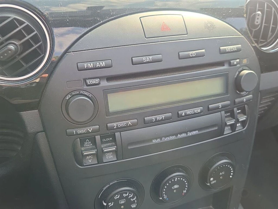 2006 Mazda NC MX-5 Miata - Image 16 of 20