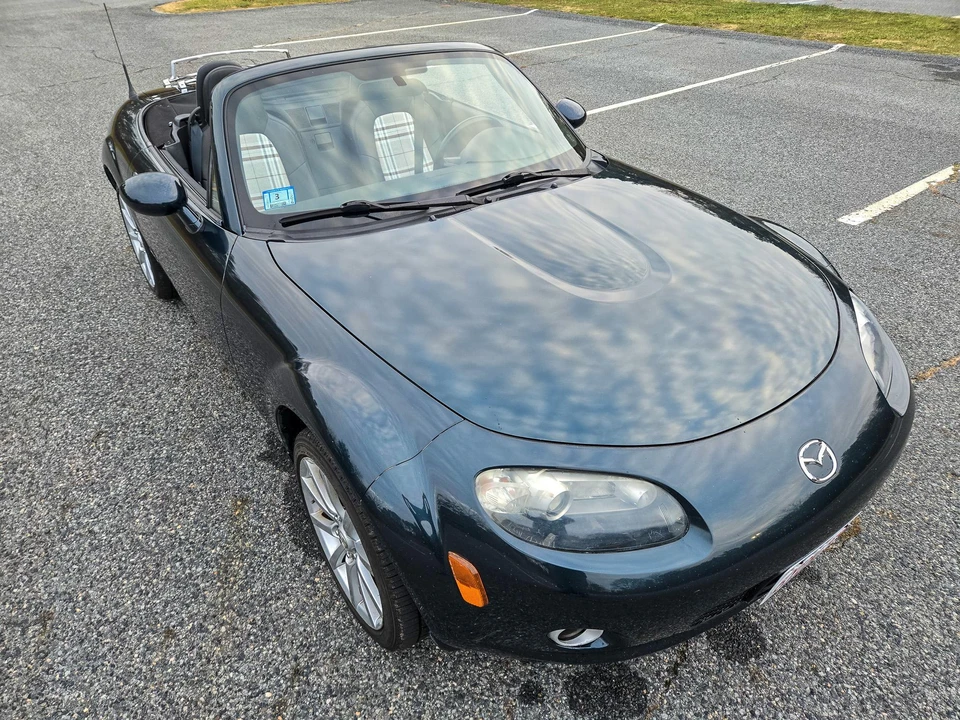 2006 Mazda NC MX-5 Miata - Image 25 of 31