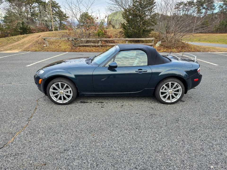 2006 Mazda NC MX-5 Miata - Image 30 of 31