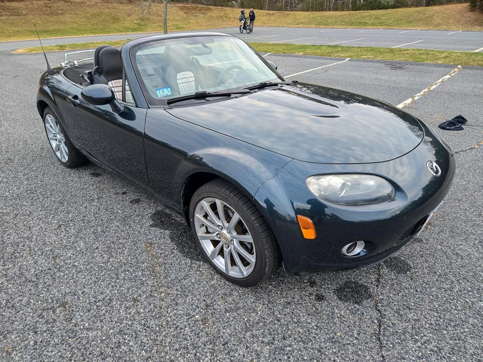 2006 Mazda NC MX-5 Miata - Image 24 of 31