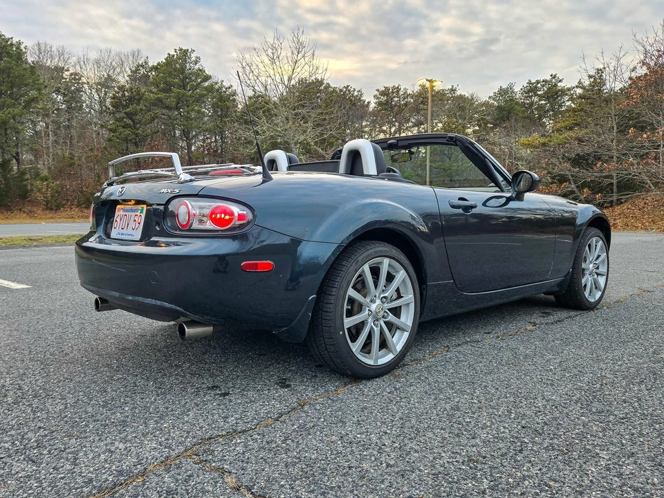2006 Mazda NC MX-5 Miata - Image 19 of 31