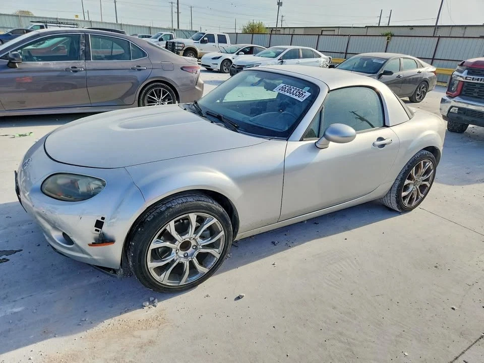 2006 Mazda NC MX-5 Miata - Image 5 of 6