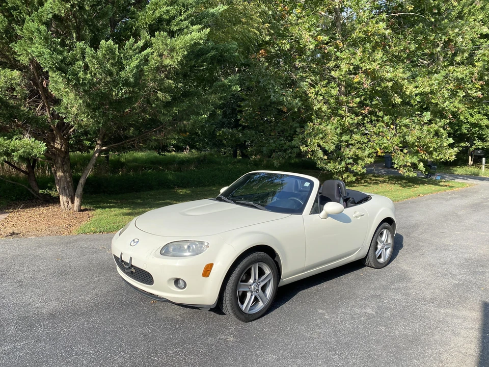 2006 Mazda NC MX-5 Miata - Image 6 of 31