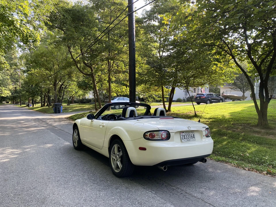 2006 Mazda NC MX-5 Miata - Image 21 of 31