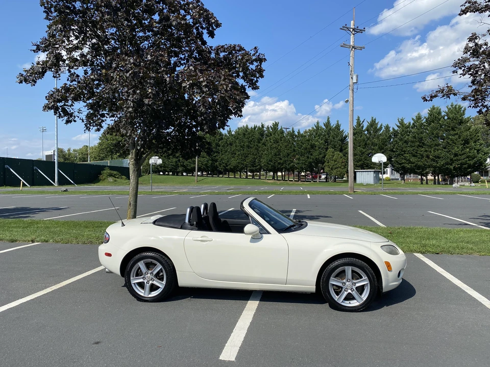 2006 Mazda NC MX-5 Miata - Image 31 of 31